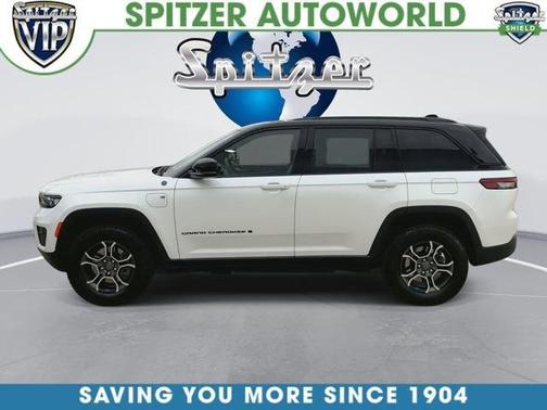 2022 Jeep Grand Cherokee 4xe Trailhawk