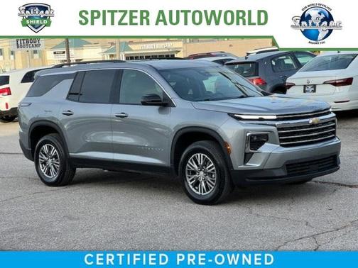 2025 Chevrolet Traverse LT