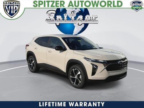 Tan 2026 Chevrolet Trax 1RS