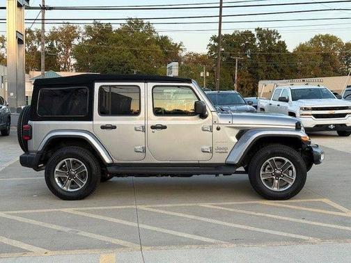 2020 Jeep Wrangler Unlimited Sahara