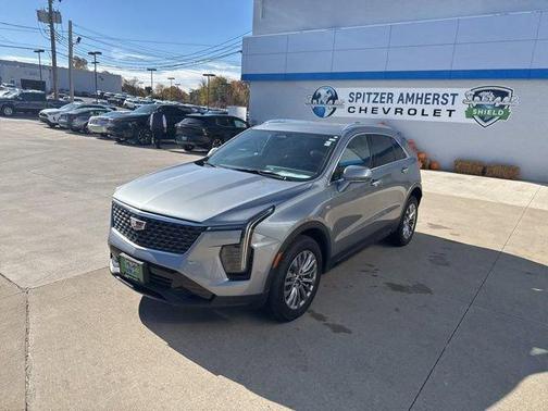 2024 Cadillac XT4 Premium Luxury