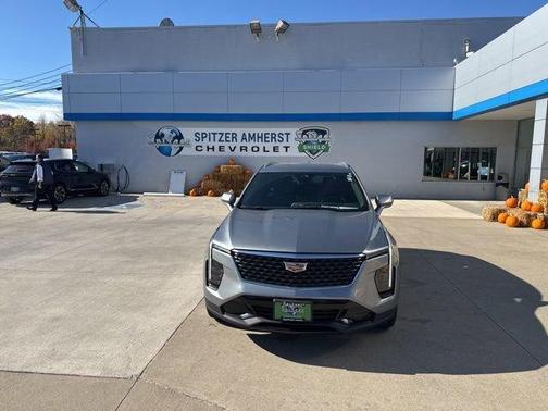 2024 Cadillac XT4 Premium Luxury