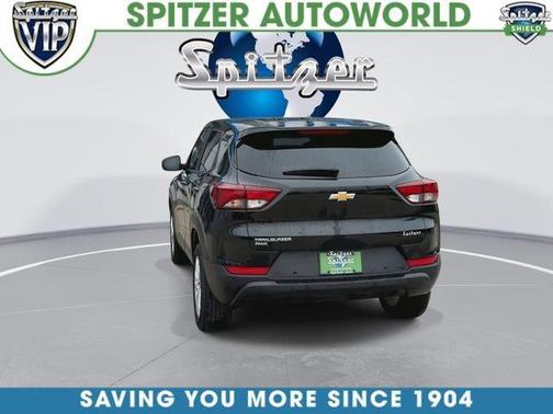 Mosaic Black Metallic 2025 Chevrolet Trailblazer LS
