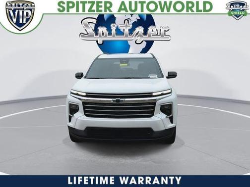 White 2026 Chevrolet Traverse LT