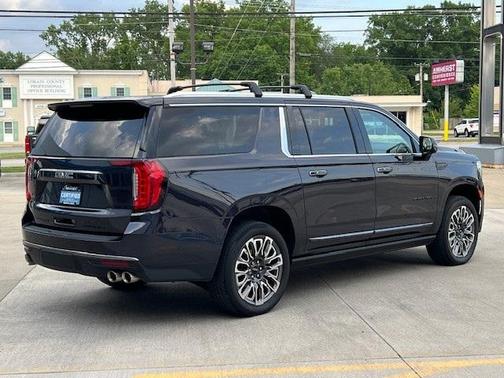 2023 GMC Yukon XL Denali Ultimate