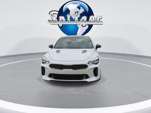 2023 Kia Stinger GT-Line