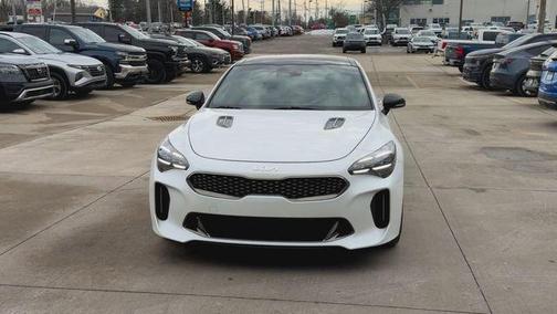 2023 Kia Stinger GT-Line
