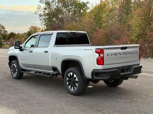 2020 Chevrolet Silverado 2500 Custom