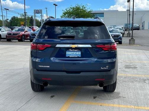 2022 Chevrolet Traverse LT Cloth