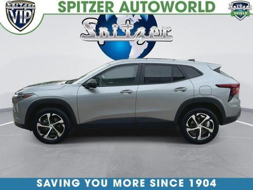 Sterling Gray Metallic 2025 Chevrolet Trax 1RS