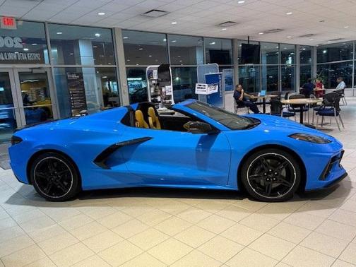 2022 Chevrolet Corvette Stingray w/2LT