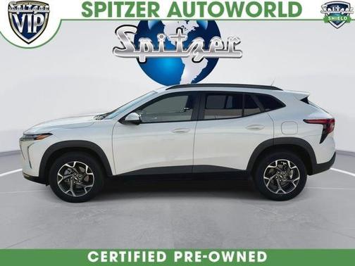 Summit White 2026 Chevrolet Trax LT