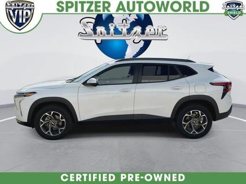Summit White 2026 Chevrolet Trax LT