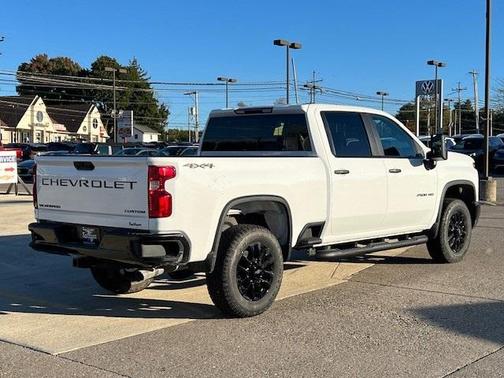 2026 Chevrolet Silverado 2500 Custom