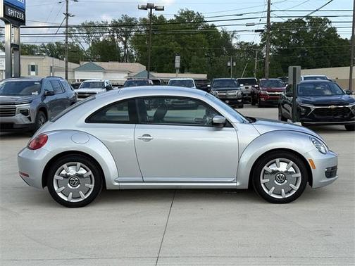 2012 Volkswagen Beetle 2.5L