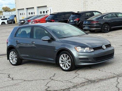 2015 Volkswagen Golf TDI S 4-Door