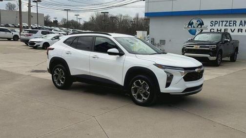 2025 Chevrolet Trax LT