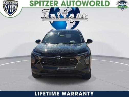 Black 2026 Chevrolet Trax 2RS