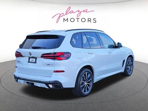 White Metallic 2026 BMW X5 xDrive40i