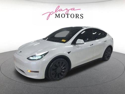 Pearl White Multi 2024 Tesla Model Y Performance