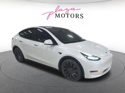 Pearl White Multi 2024 Tesla Model Y Performance