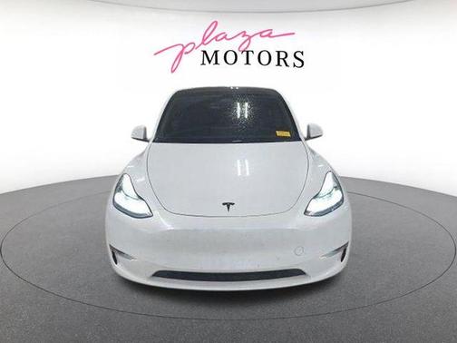 Pearl White Multi 2024 Tesla Model Y Performance
