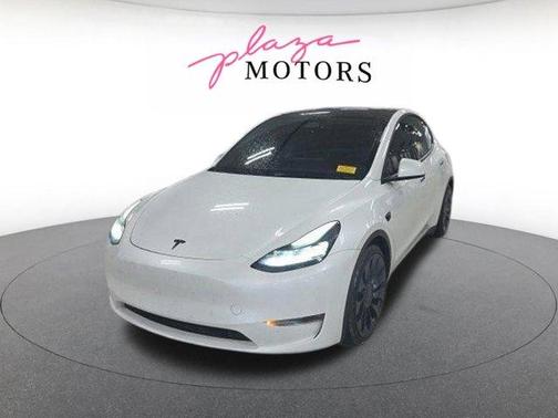 Pearl White Multi 2024 Tesla Model Y Performance