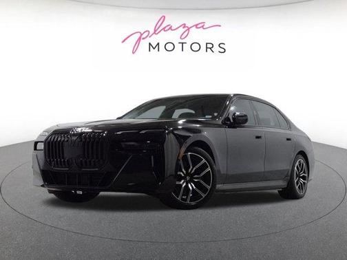 Black Sapphire Metallic 2023 BMW i7 xDrive60