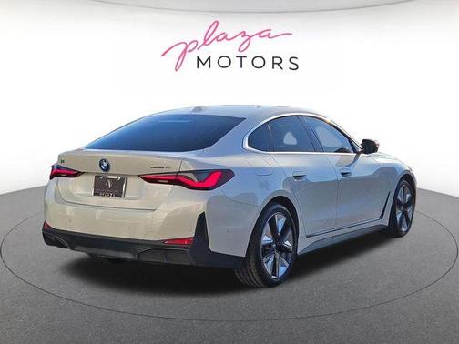Mineral White Metallic 2025 BMW i4 Gran Coupe xDrive40