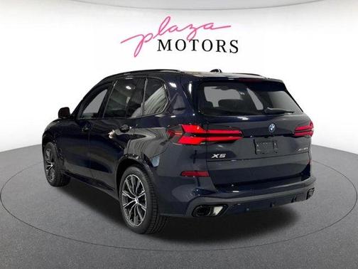 Carbon Black Metallic 2026 BMW X5 PHEV xDrive50e