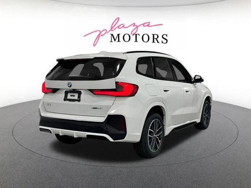 Alpine White 2026 BMW X1 xDrive28i