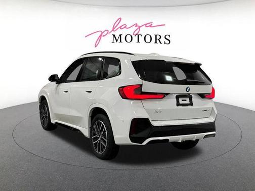 Alpine White 2026 BMW X1 xDrive28i