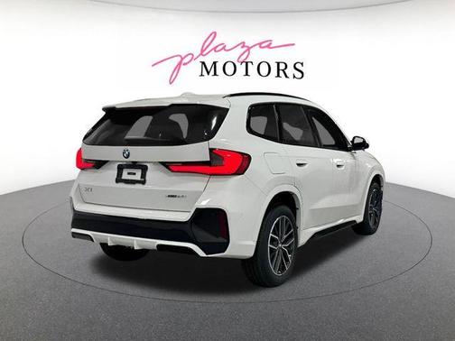 Alpine White 2026 BMW X1 xDrive28i