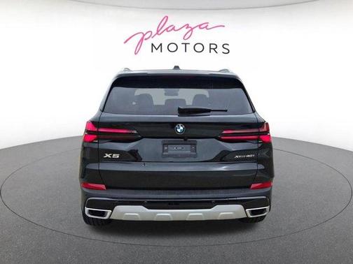 Black Sapphire Metallic 2026 BMW X5 xDrive40i