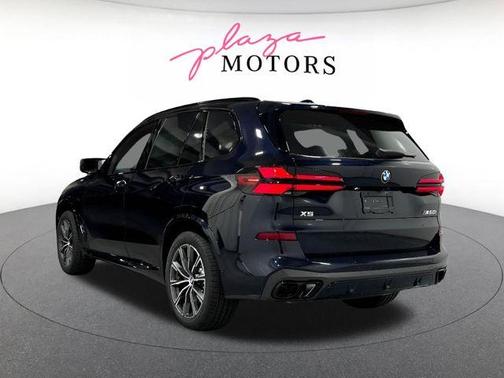 Carbon Black Metallic 2026 BMW X5 M60i