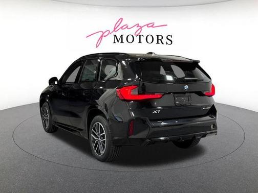 Black Sapphire Metallic 2026 BMW X1 xDrive28i