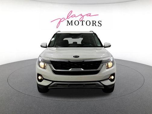 Snow White Pearl 2021 Kia Seltos EX