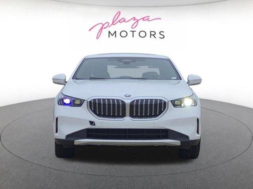 Alpine White 2026 BMW 530 i xDrive