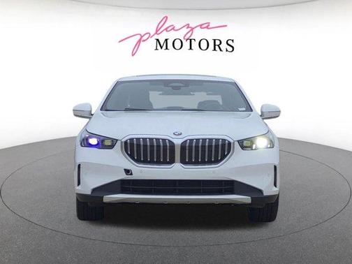 Alpine White 2026 BMW 530 i xDrive