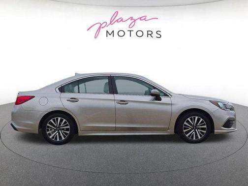 Tungsten Metallic 2018 Subaru Legacy 2.5i Premium