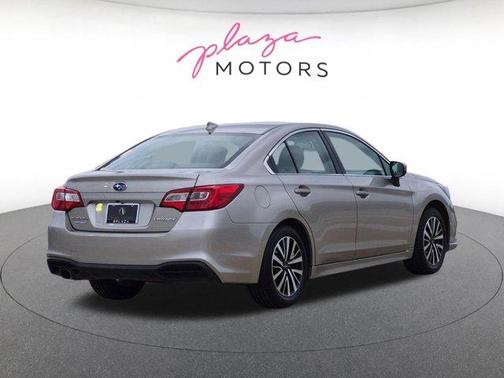 Tungsten Metallic 2018 Subaru Legacy 2.5i Premium