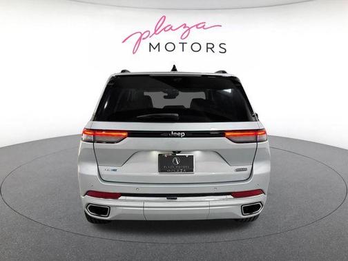 Silver Zynith 2022 Jeep Grand Cherokee 4xe Overland