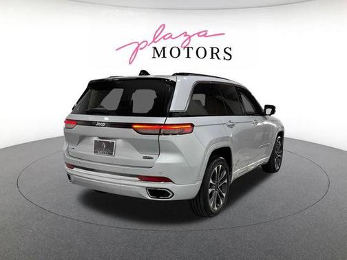 Silver Zynith 2022 Jeep Grand Cherokee 4xe Overland