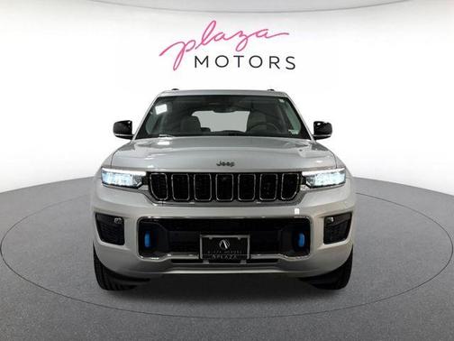 Silver Zynith 2022 Jeep Grand Cherokee 4xe Overland