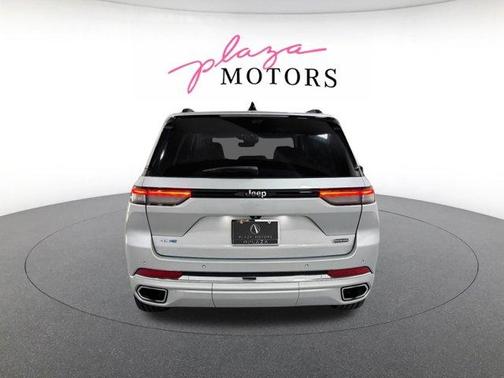 Silver Zynith 2022 Jeep Grand Cherokee 4xe Overland