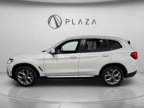 Mineral White Metallic 2023 BMW X3 xDrive30i