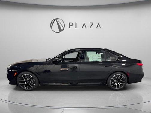 Black Sapphire Metallic 2026 BMW 750e xDrive