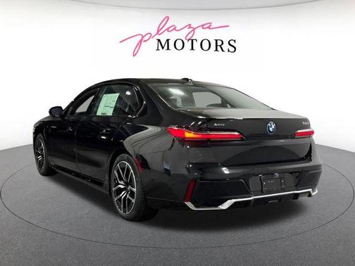 Black Sapphire Metallic 2026 BMW 750e xDrive