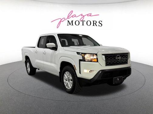 Glacier White 2022 Nissan Frontier SV