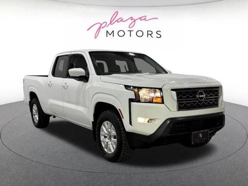 Glacier White 2022 Nissan Frontier SV